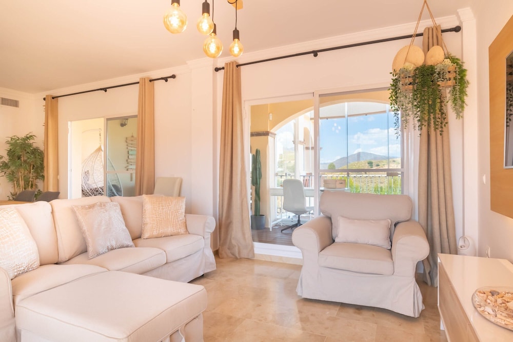 Mijas Golf Boutique Apartment - Golf & Leisure