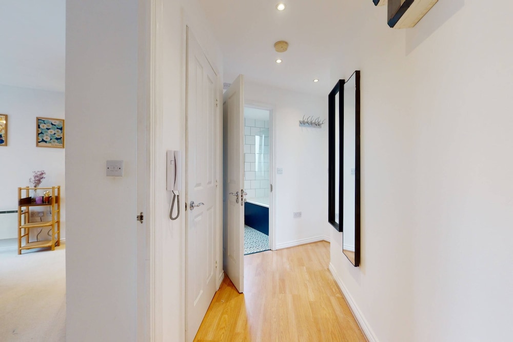 Cozy Hackney Apartment