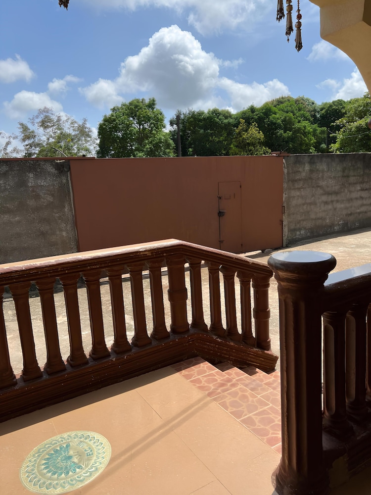 yogi homestay