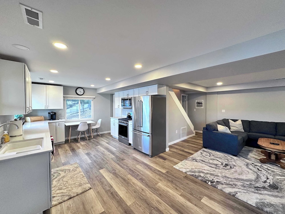 Red Deer Cabin Stay for 8!