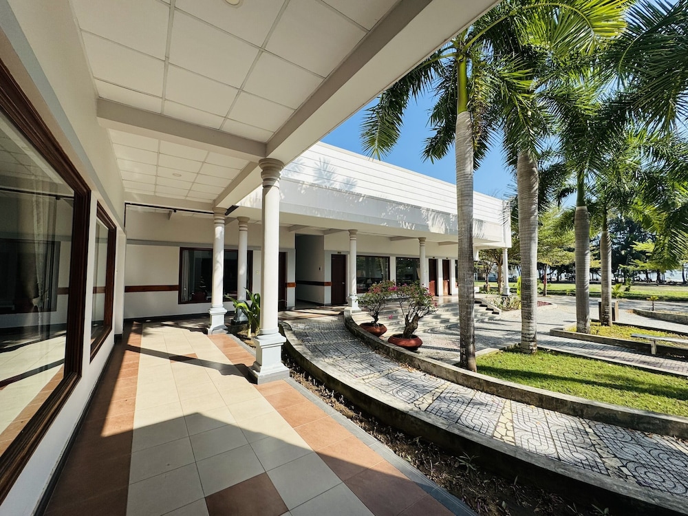 Dat Lanh Resort