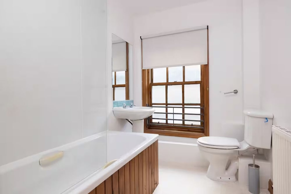 Bright&Cosy Flat near Scottish Gallery