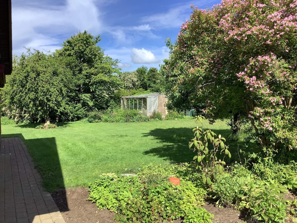 10 Person Holiday Home in Spottrup