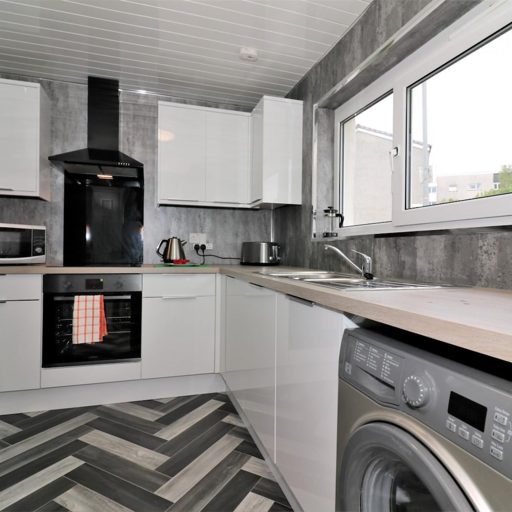 Carnoustie House - East Kilbride