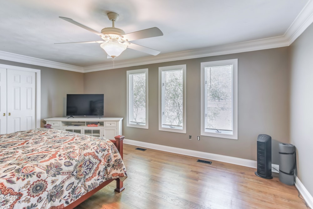 Dine, Shop & Splash: Family Home in Myrtle Beach