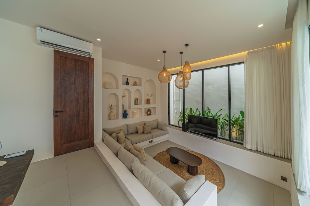 Nova Oasis 1