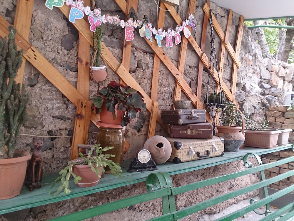 IRIS mini hotel