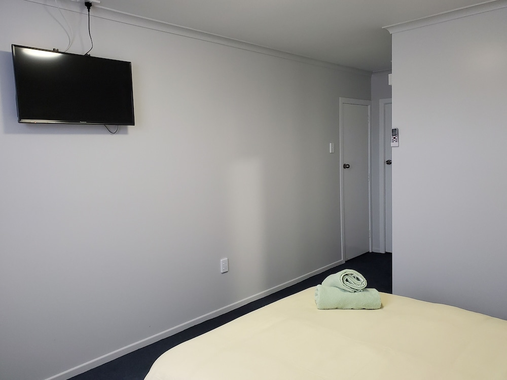 Kawerau Hotel view 2