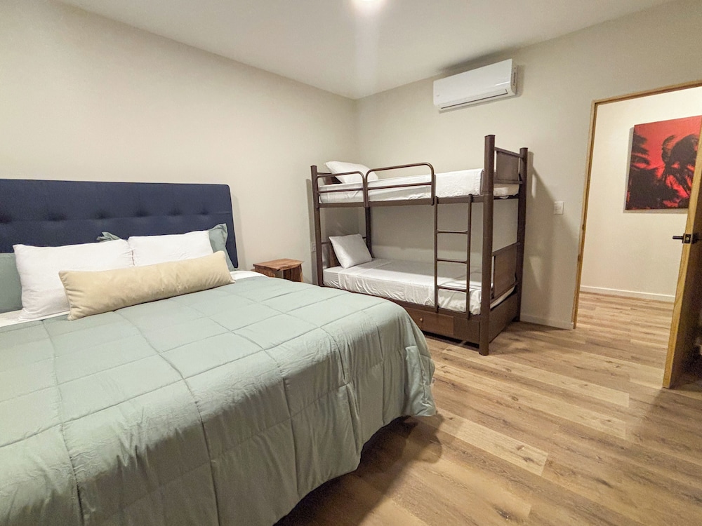 Lora Loca Inn