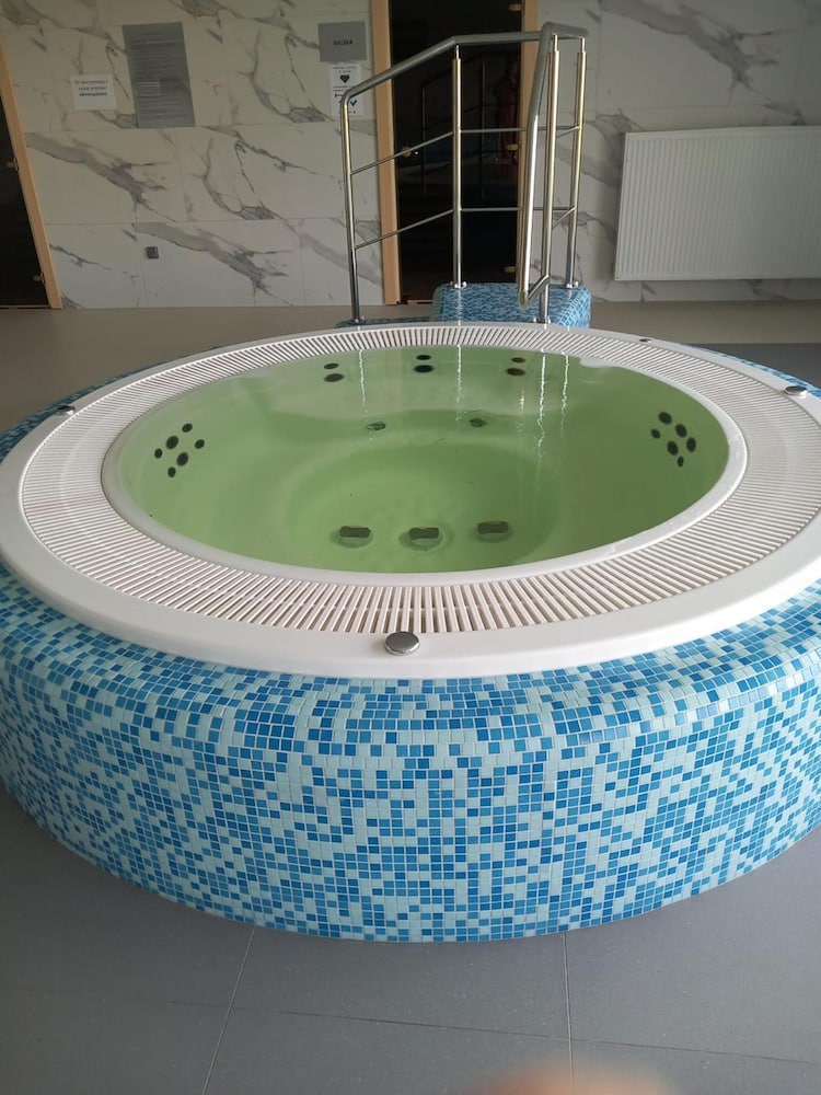 Comfortable Apartment, Sauna and Indoor Pool