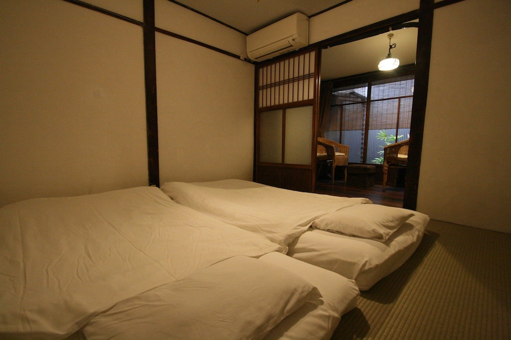 HARUYA Umekoji - Hostel