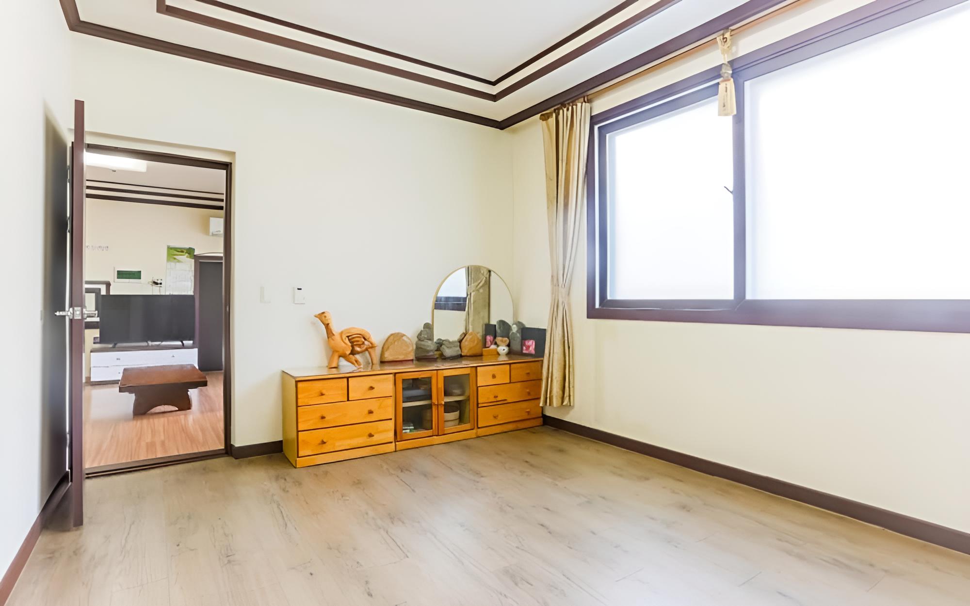 Muju Rainbow Pension view 2