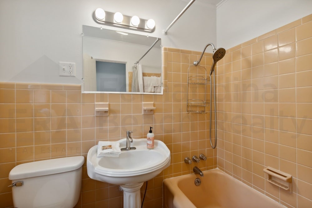 1408 S Fletcher Ave 4 Bedroom Home by RedAwning