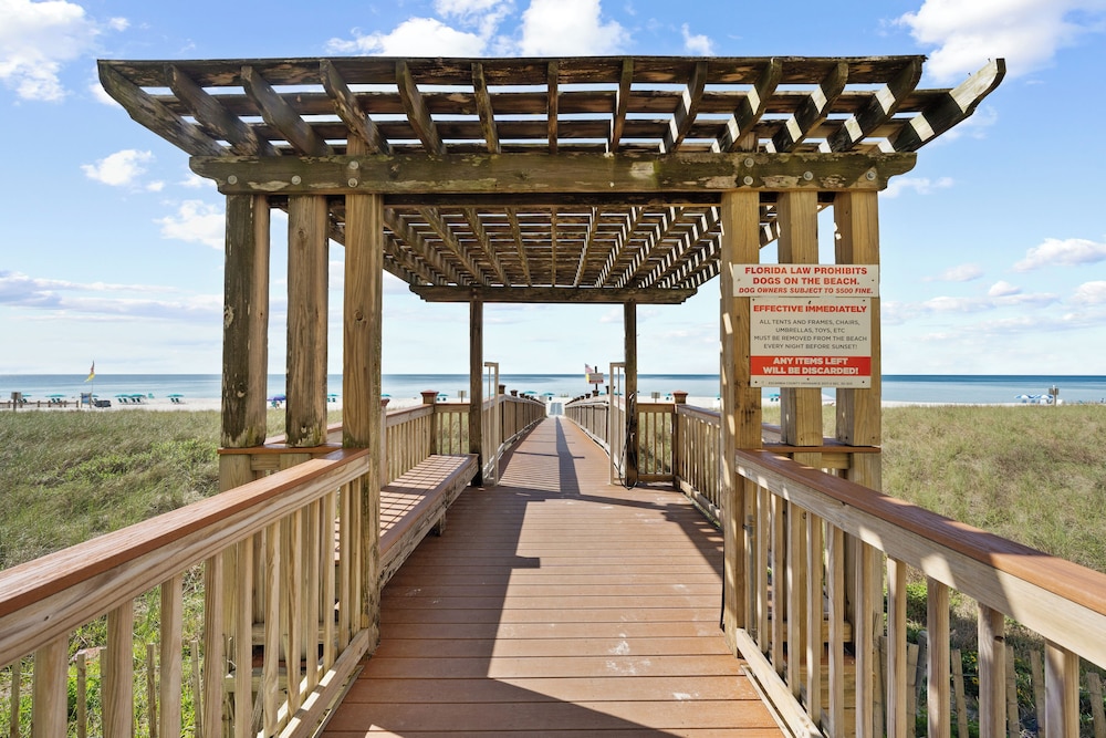 Beach Colony W7C - Covered Parking Included