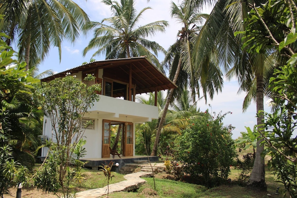 Lake Villa Near Udawalawe National Park