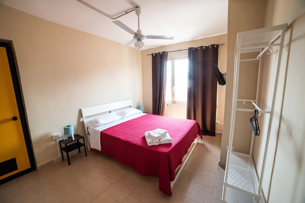 Departure rooms&hostels