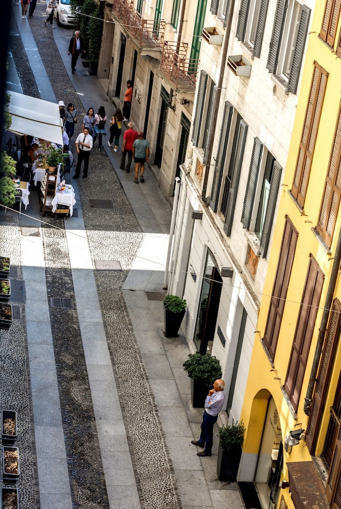 Centro Vicolo Fiori - Modern Split-level Apartment