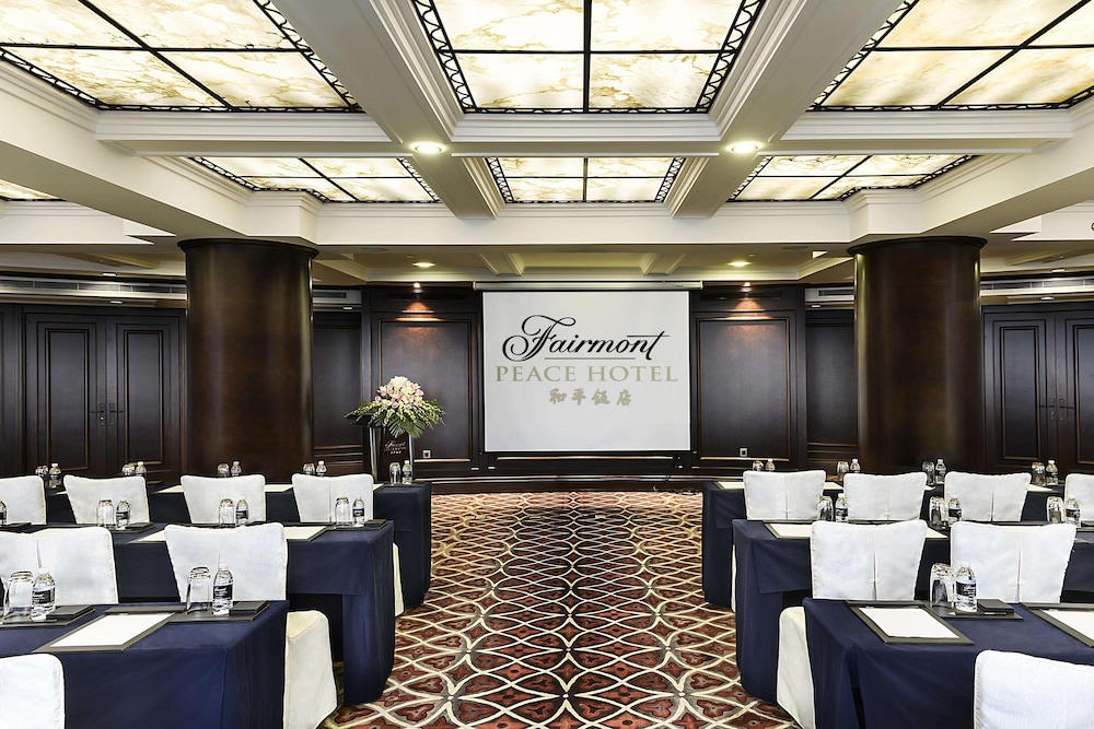 Fairmont Peace Hotel on the Bund 95