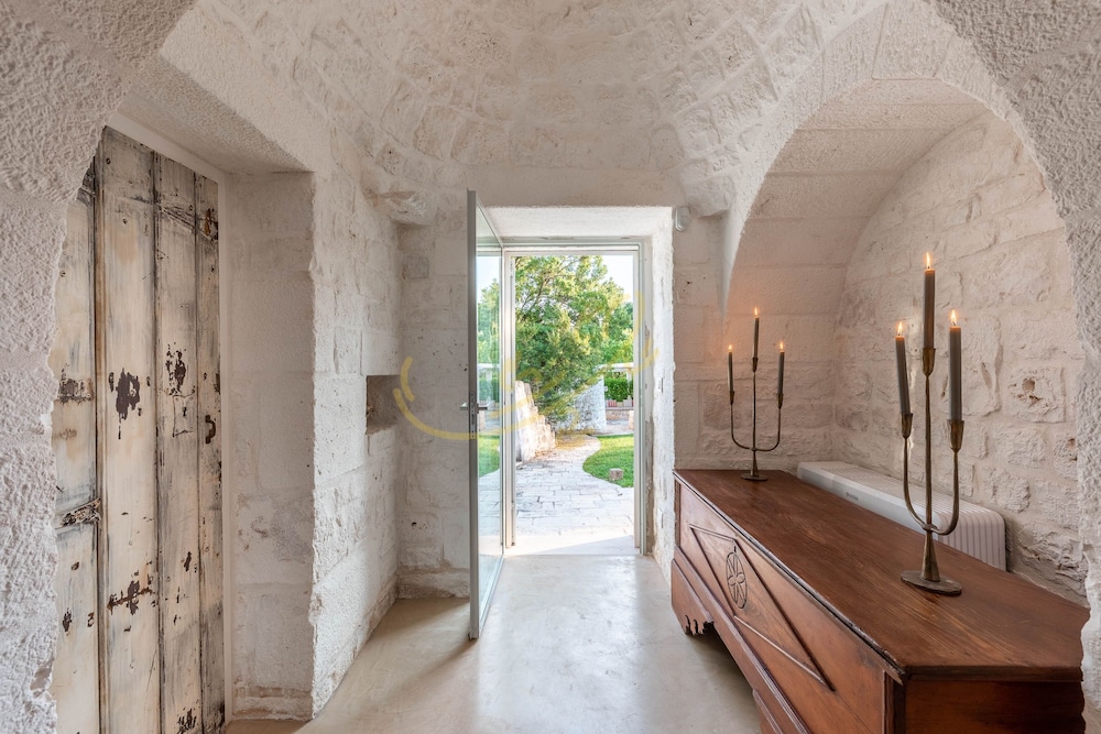 TD Trulli Vittoriani Charme and Pure Nature w Pool