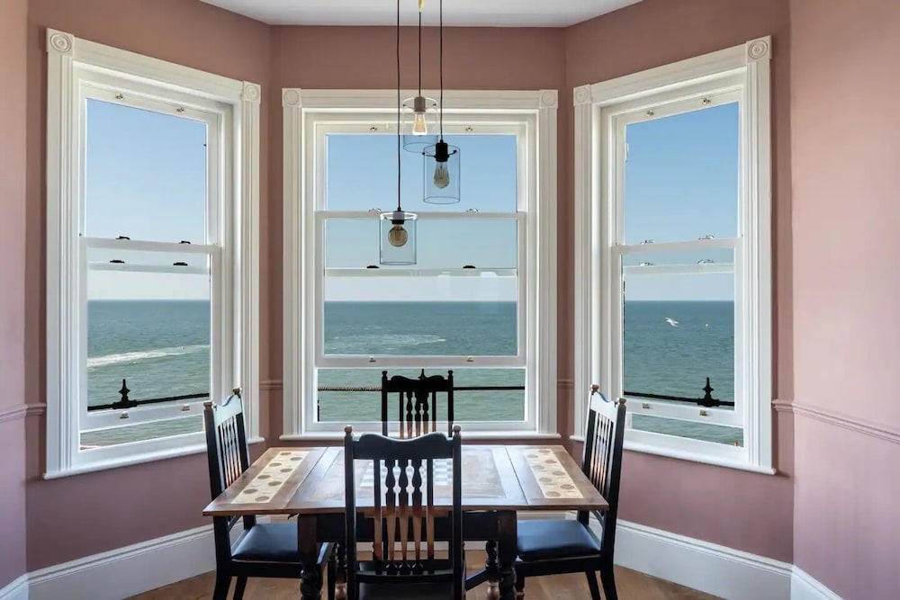 Lookout by the Bay view 4