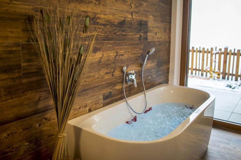 Chalet in Neukirchen Near Wildkogel Ski Slope