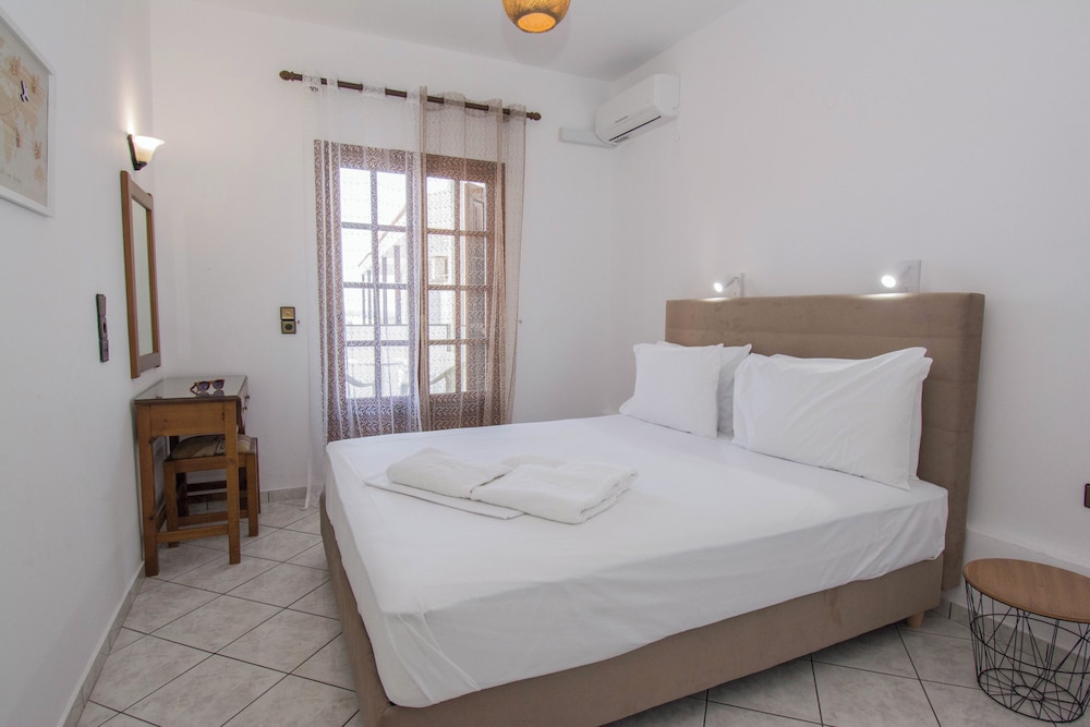 Rena Apartments Gouves