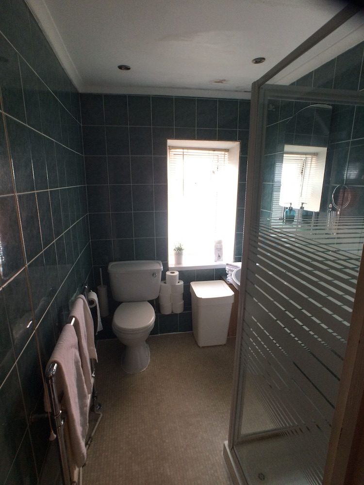 Tyrosa Rooms