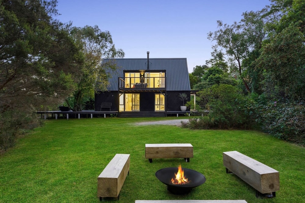 The Coast Country Cottage