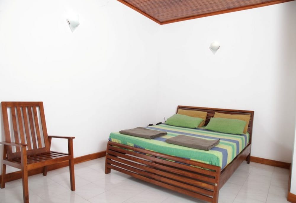 AA Circuit bungalow