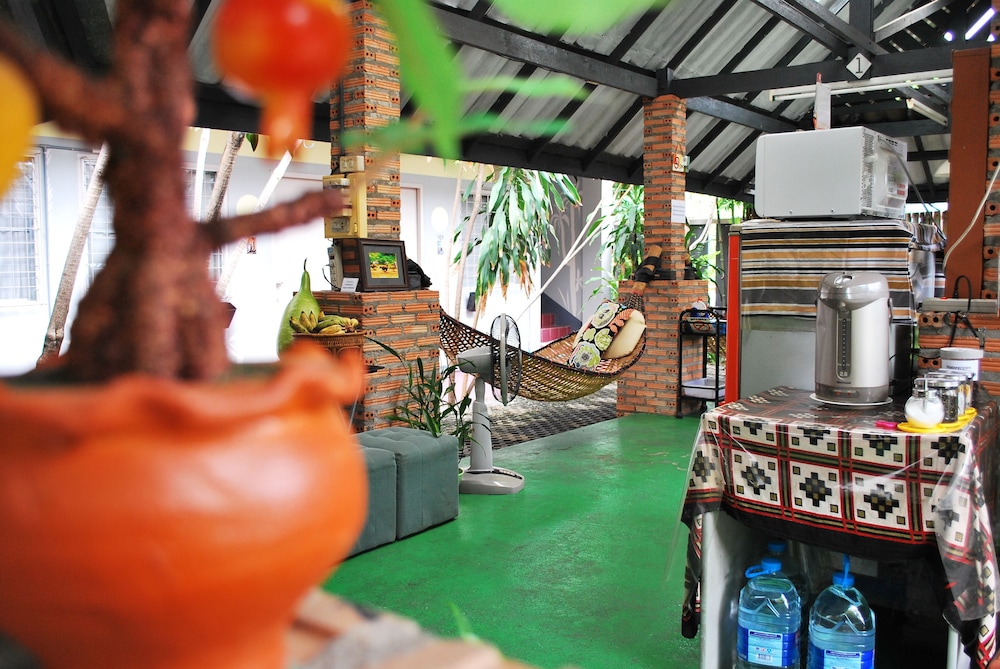 Baan JaJa Guesthouse