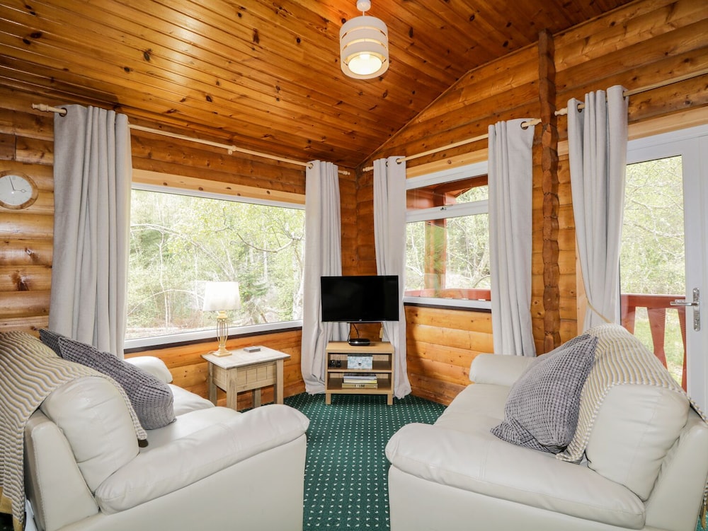 Eagle Lodge