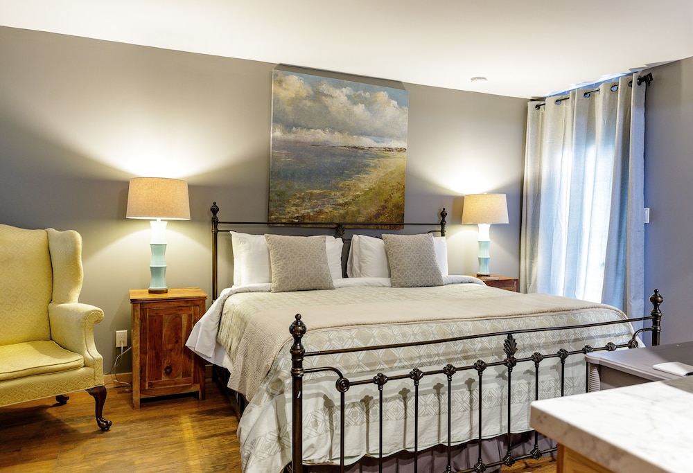 The Inn At Warm Springs
