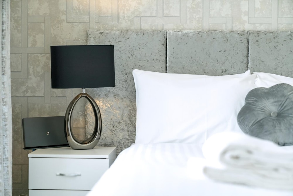 Modern South Wimbledon Stay
