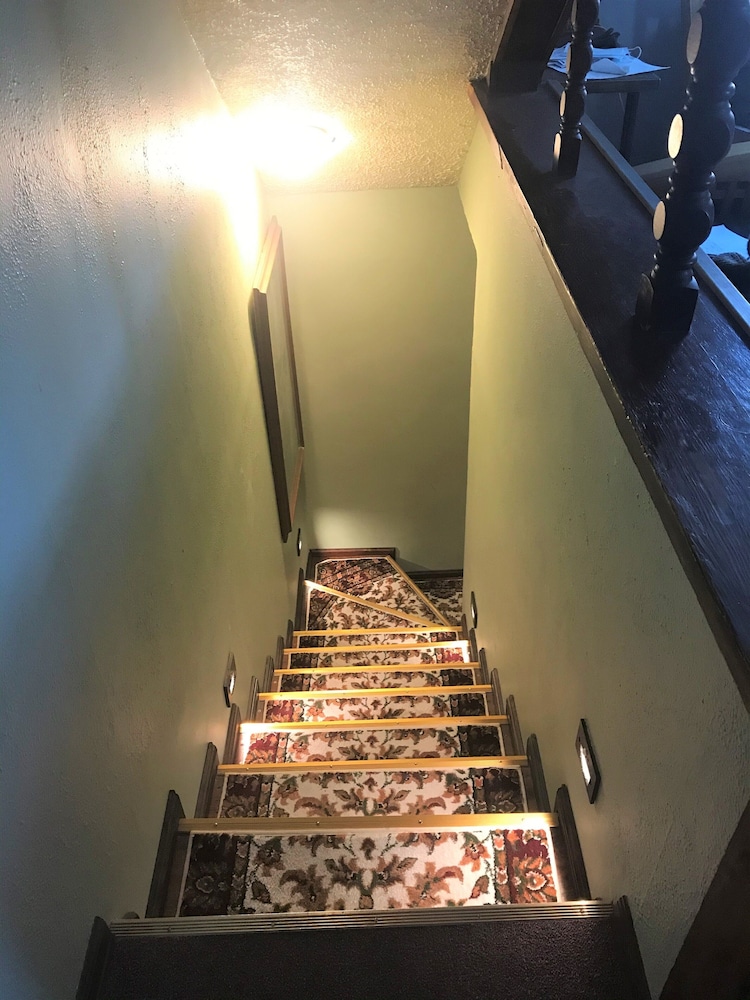 Billie's Backpackers Hostel