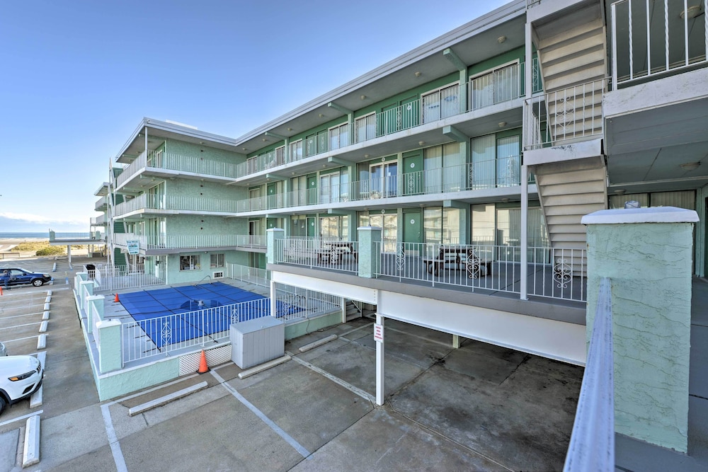 Updated Oceanside Condo - 5 Miles to Cape May! view 2
