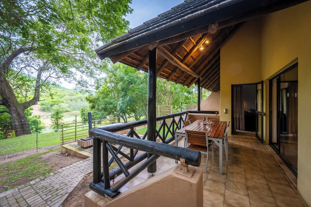 First Group Sanbonani Resort