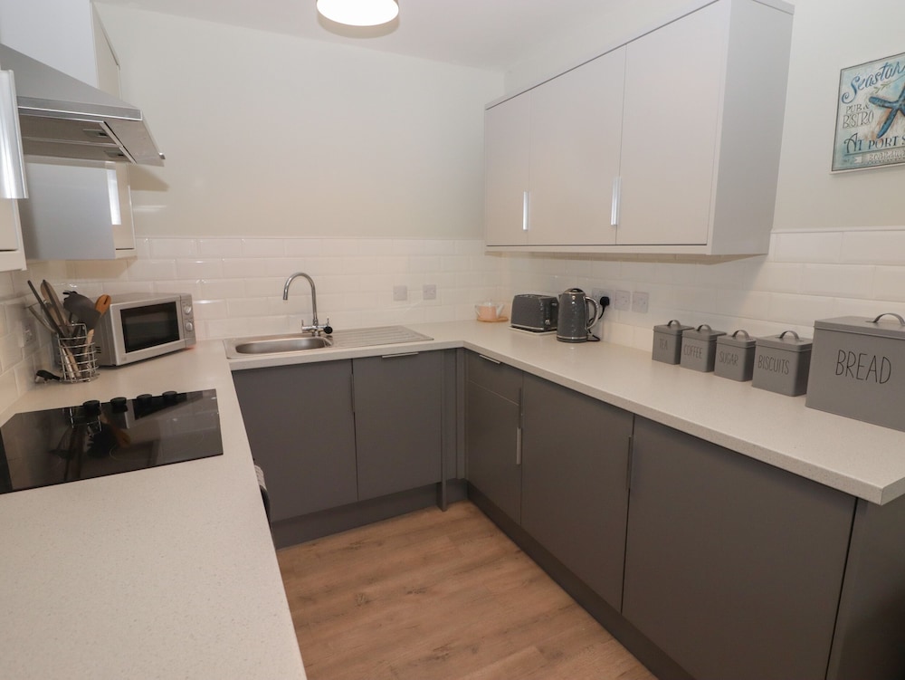 21 Coedrath Park