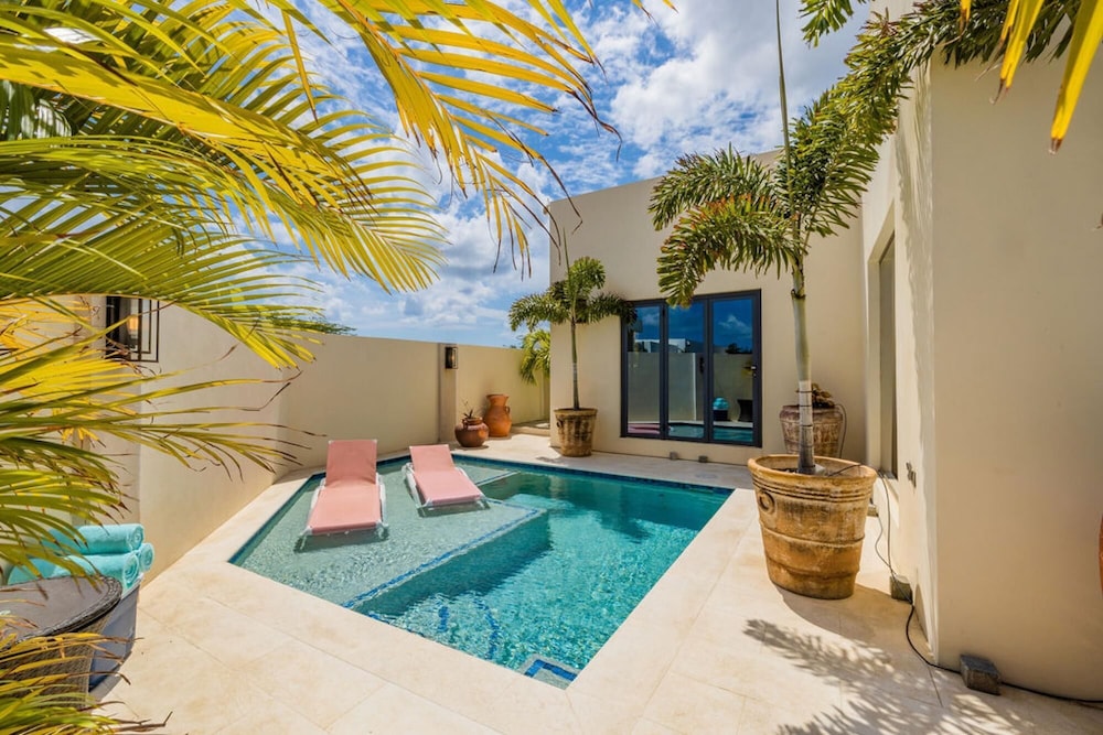 2BR Private Pool Outdoordining Amazing Gardens