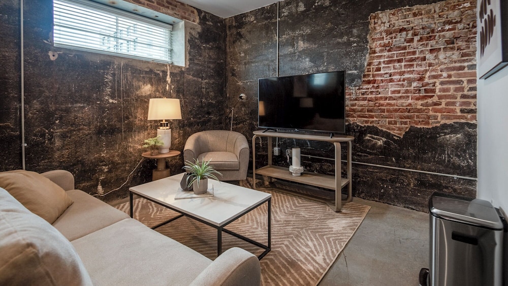  Landing Furnished Apartments Downtown Memphis