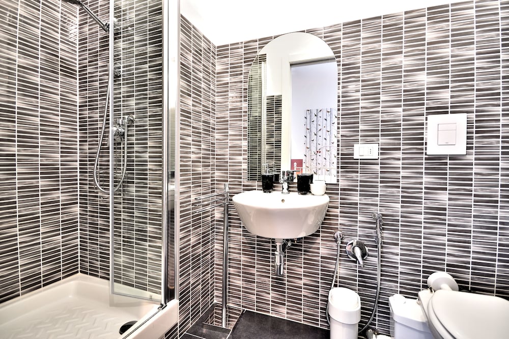 Romantica Rooms