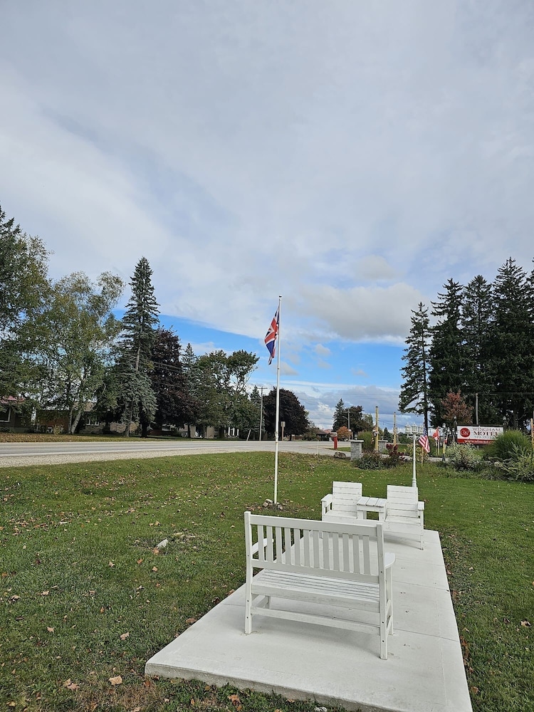 Wingham Motel