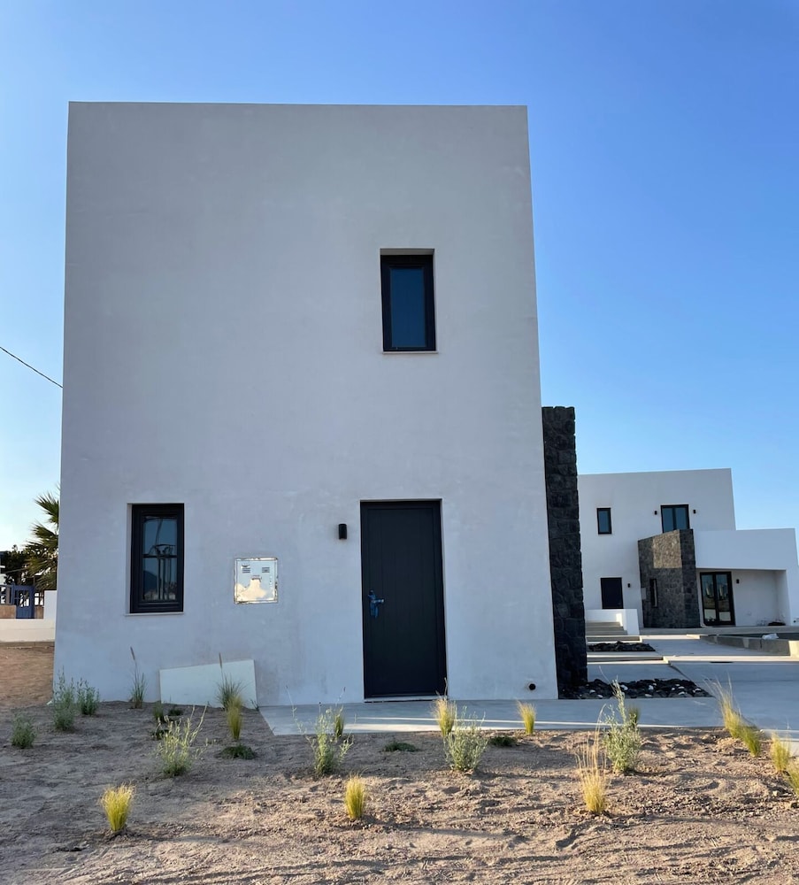 myLithos Suites view 2