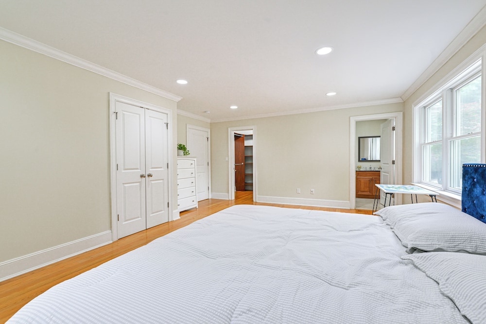 Private Pool & Patio: Luxe Westchester Home!