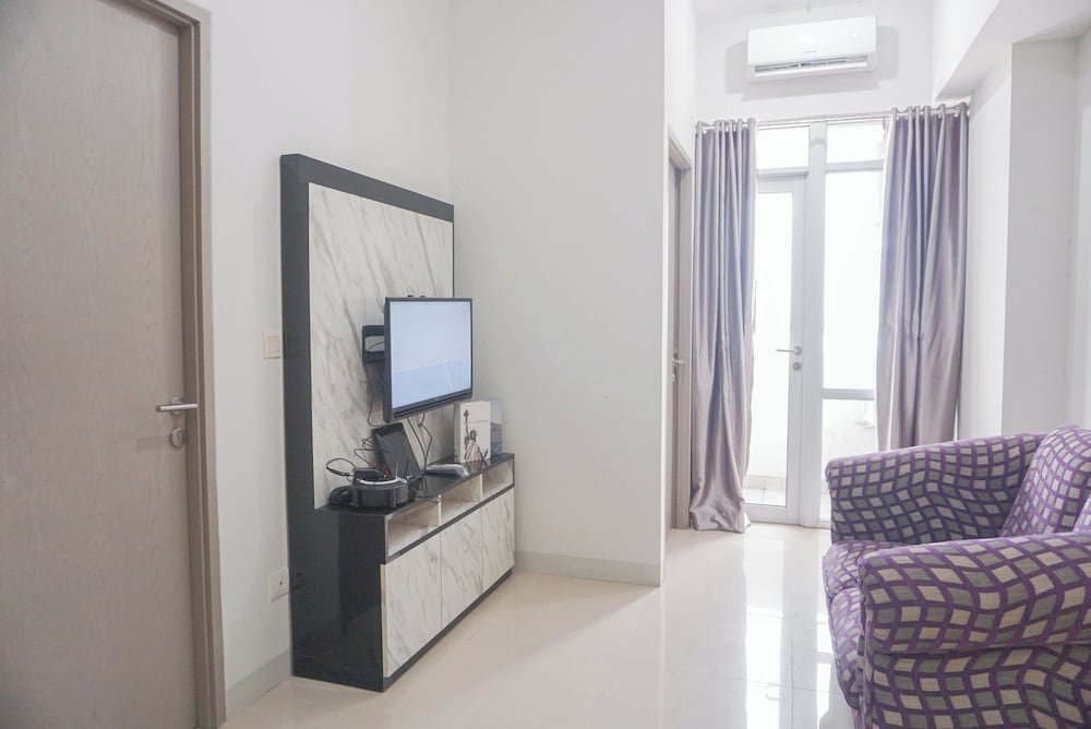 Cozy And Functional 2Br Apartment Vasanta Innopark