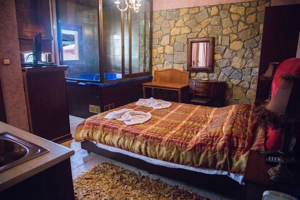 Silva Suites