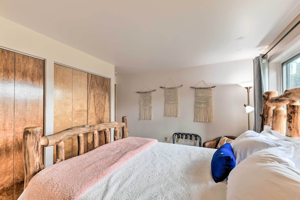 Juneau Vacations - Juneau Apartment - Walk to Hiking  Breweries - Property Image 24