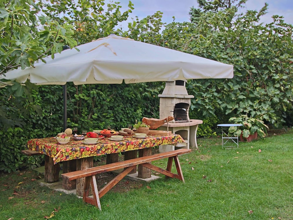 Spacious Farmhouse in Apecchio With Pool view 5