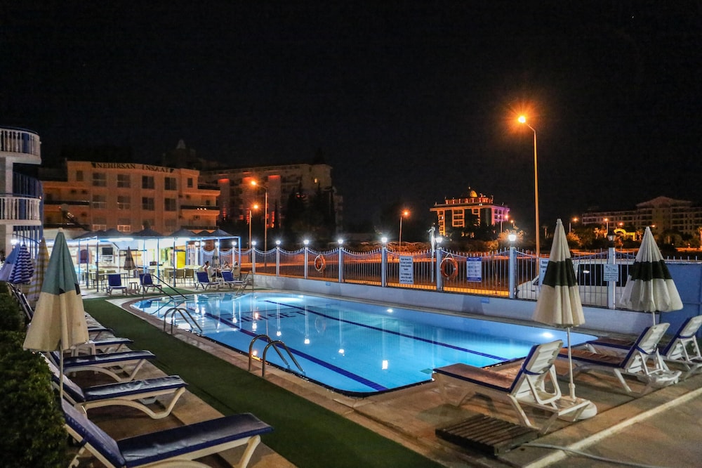 Sunset Village Apart Otel - Image 42