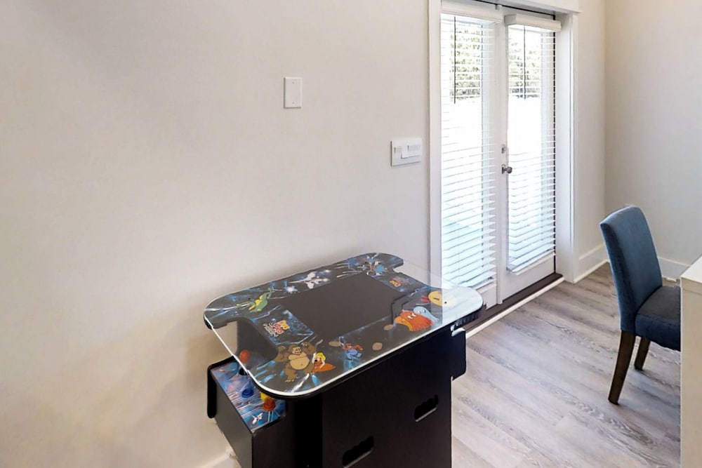 Home Near Beach w/ Pool, Arcade, Decks, W & D