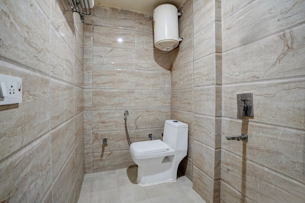 Hotel City Lite Near Delhi Airport